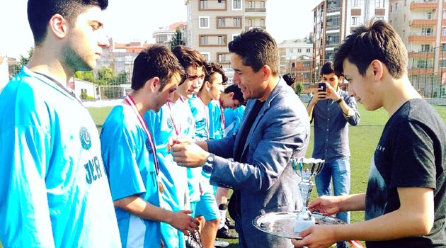 Ülkü Ocakları’nda turnuvanın galibi; Kemal Hasoğlu Lisesi