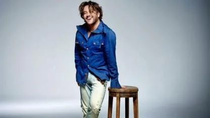 Kırık cümlelerden bir şarkı: Pürtelaş