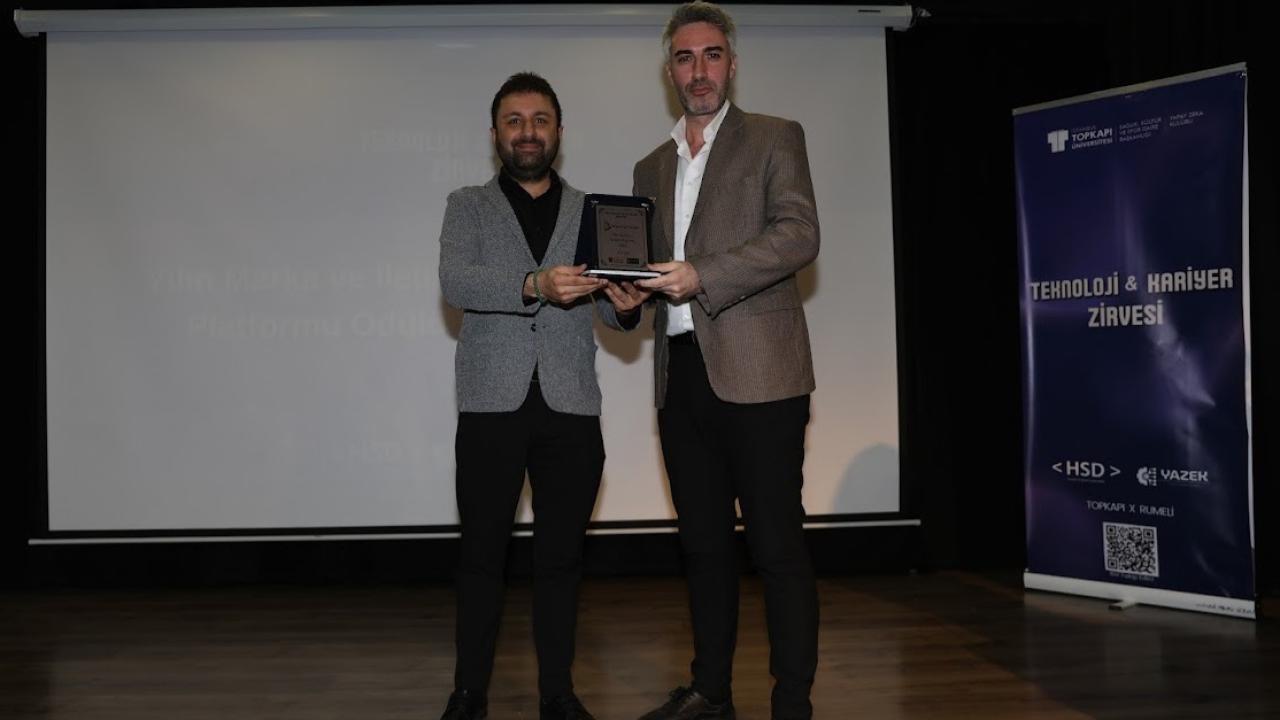 Topkapı Üniversitesi’nden Mürsel Ferhat Sağlam’a marka ödülü