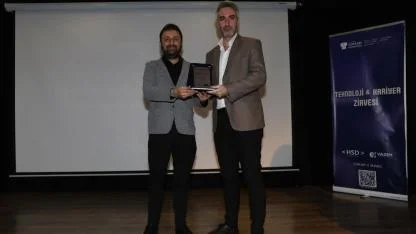 Topkapı Üniversitesi’nden Mürsel Ferhat Sağlam’a marka ödülü