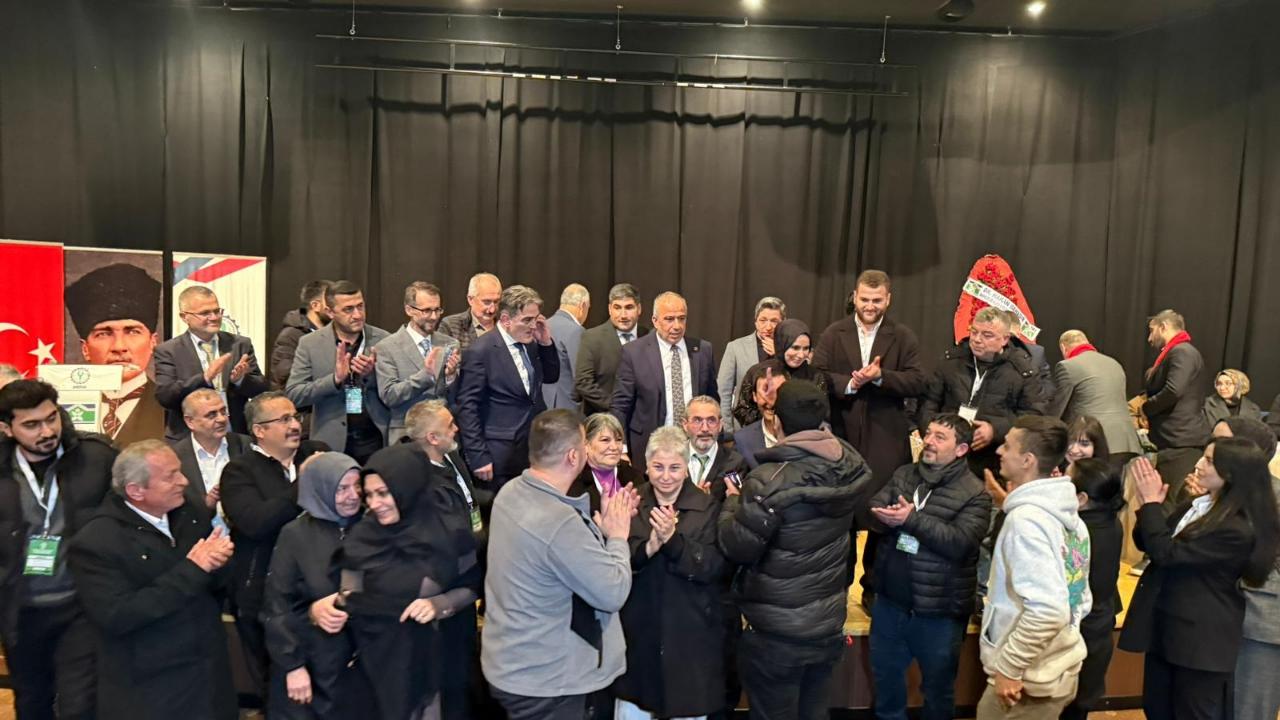 YEBESO'da Nuğman Başkara yeniden başkanlığa seçildi