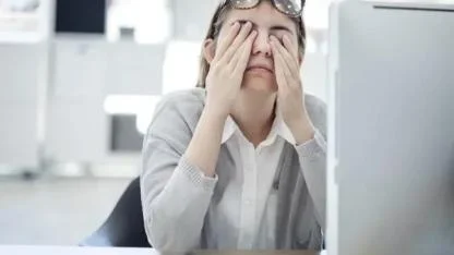 Ekrana uzun süre bakıyorsanız dikkat!