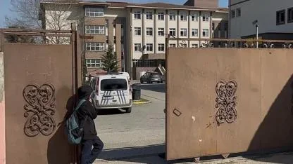 Çekmeköy’de okulda bıçaklı saldırı