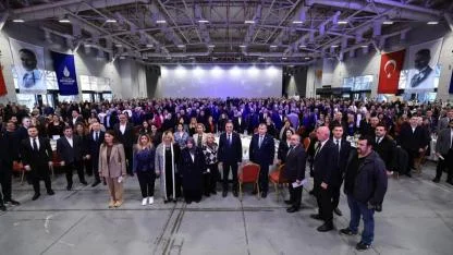 İstanbul’un muhtarları İBB iftarında bir araya geldi