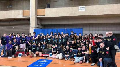 New york'ta Bahçelievlerli gençler dünya şampiyonu oldu