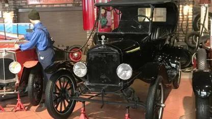 Peaky Blinders’ın efsane otomobilleri Rahmi M. Koç müzesinde