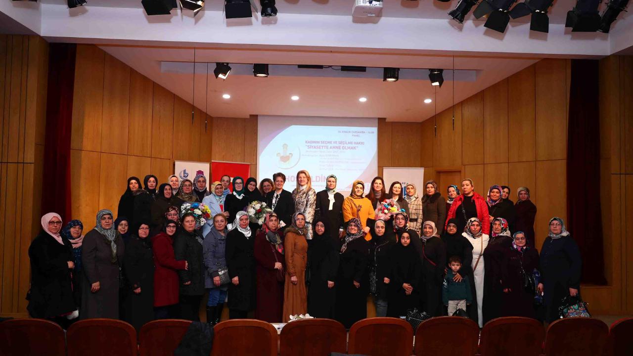 Siyasette kadın dokunuşu