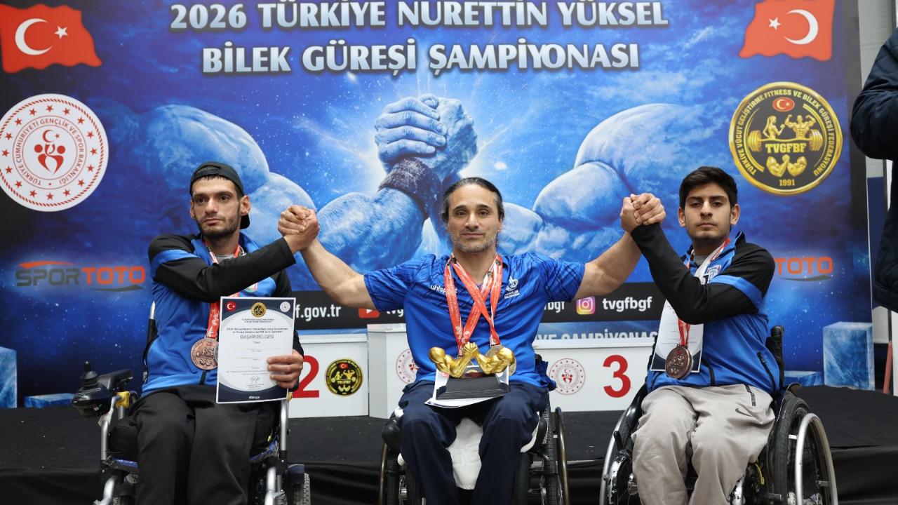 Bağcılarlı engelli sporculardan bilek güreşinde madalya şovu
