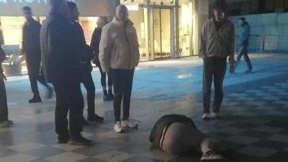 Beylikdüzü'nde madde bağımlısı şahsın zor anları kamerada