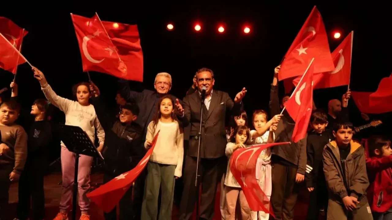 Çekmeköy’de Ege Rüzgarı: Sanatseverler salonlara sığmadı