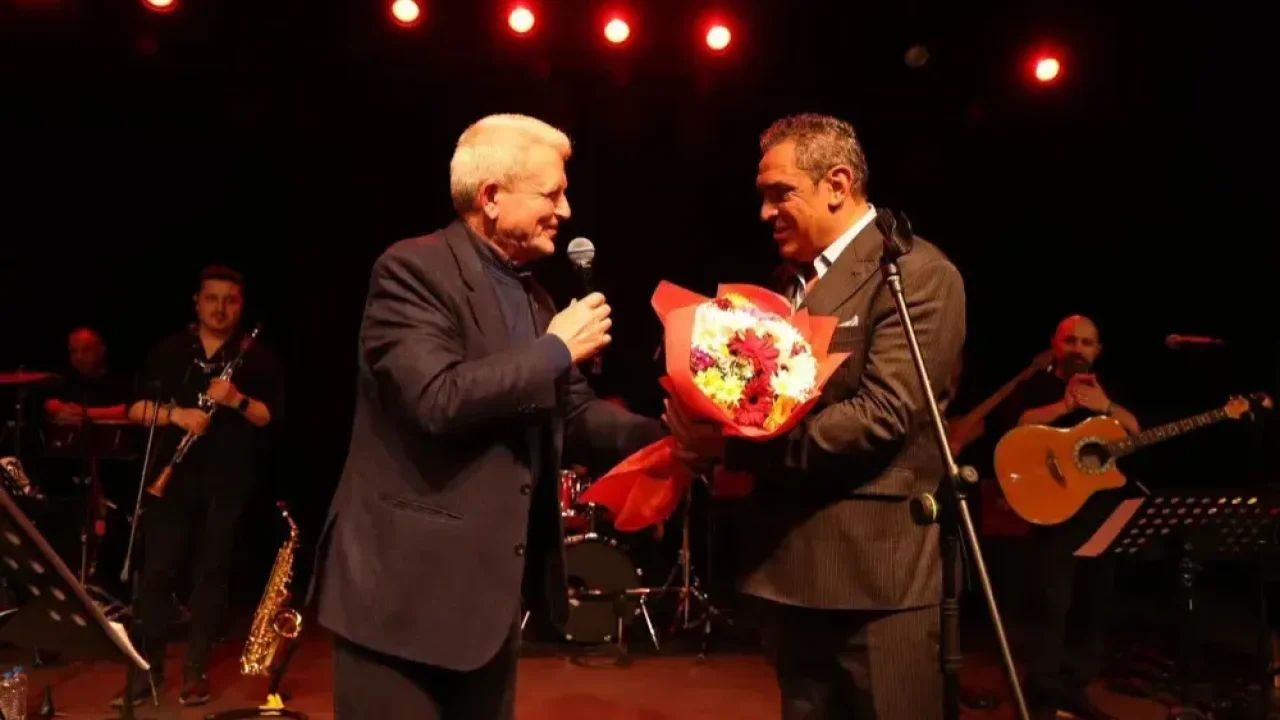 Çekmeköy’de Ege Rüzgarı: Sanatseverler salonlara sığmadı