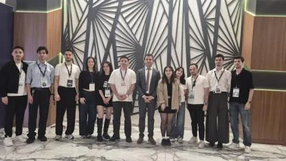 Kariyer zirvesi: Öğrenciler sektörle buluştu