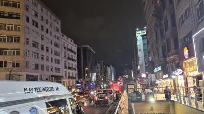 Metro raylarına atlayan şahıs hayatını kaybetti